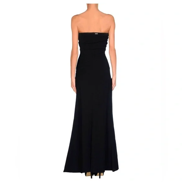 CristinaEffe’s Elegant Black Strapless Evening Gown - Picture 2 of 12